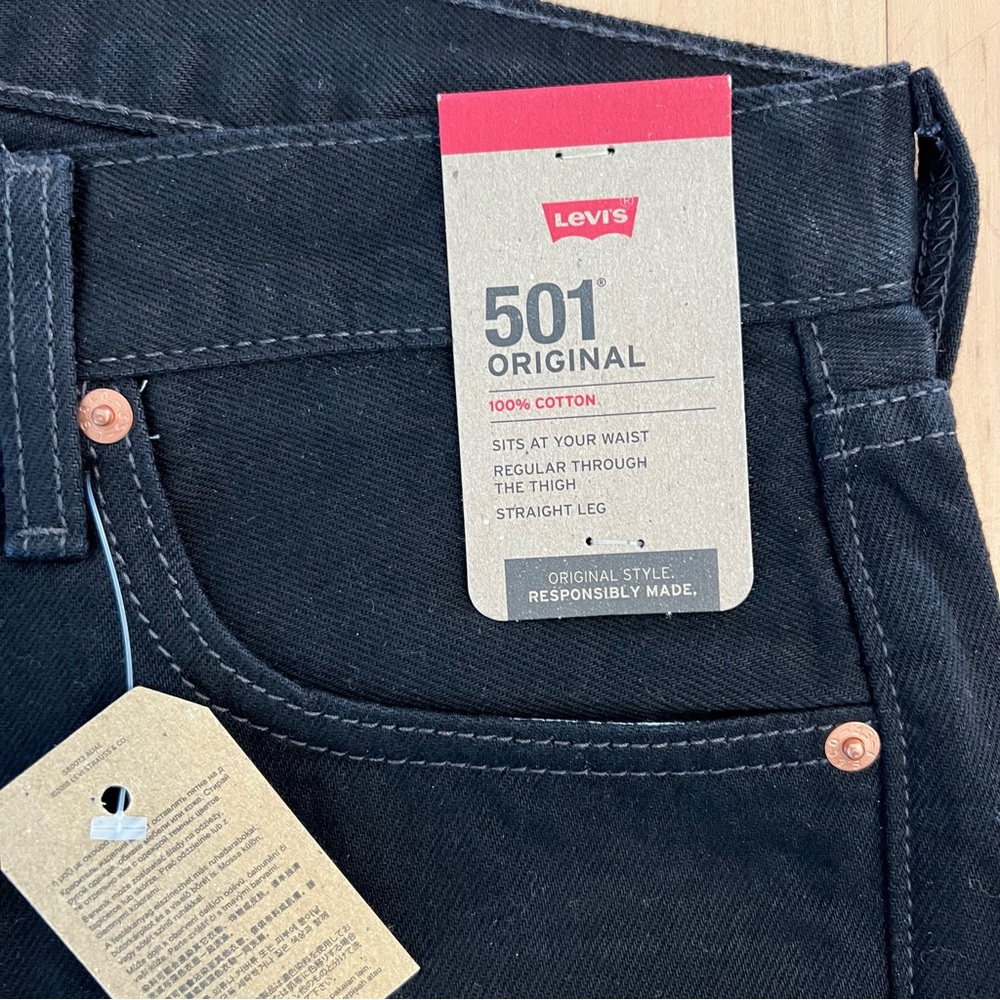 Levi's Black Straight-Leg Jeans with Sleek Design 36x30 - Picture 3 of 7
